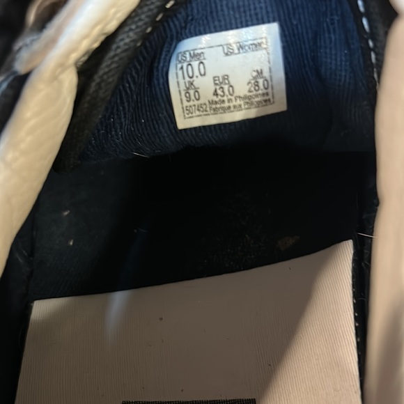 Vans - Picture 5 of 6